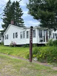 Relax at our Cozy Cottage in the heart of Eagle Harbor