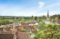Beautiful Grade 2 Listed Cottage Perfectly Located in the Centre of Frome.