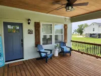 "MINT TO SEA" New Beach Cottage with porch views - 900 ft from the beach! - Country Houses
