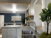 Cheerful quaint home in prime Tulsa area.