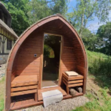 Dream 6-bedroom Villa with private tennis court, Sauna & Jacuzi.