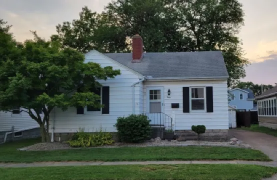 Great Location - 3 miles to Cedar Point Park, 2.8 miles to CP Sports  Force Park