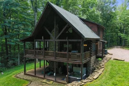 Bella Luna-Cabin-Private Bathroom