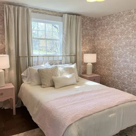 6-bdrm house, complete renovation, 1 mile from historic downtown, quilt museum