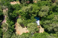 Cozy Cottage with Guest House, Gazebo and Deck