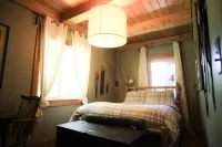 Amazing Government Camp Cabin Short Walk to SkiBowl or Downtown