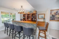 Golf RetreatCanadian Lakes sleeps 10