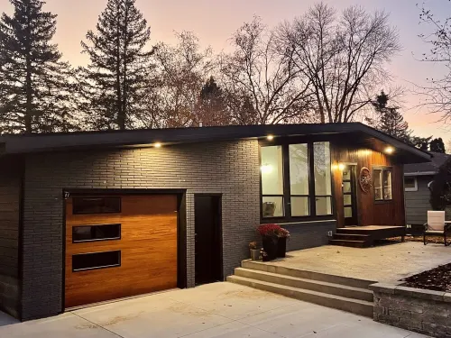 Modern style, 1 block from Lake Pepin