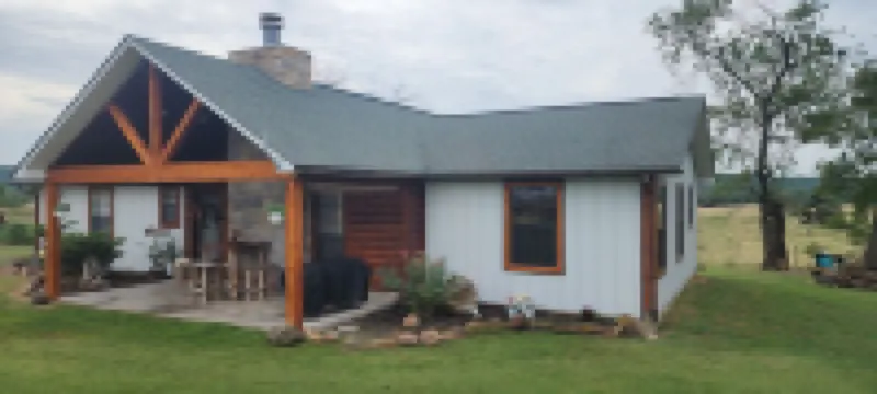 The home between 2 lakes! Charming 3-bedroom house with AC, WiFi, and much more! アトカのホテル