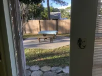 Old Floridian cottage in Historic Gulf Village Hoteles en Englewood