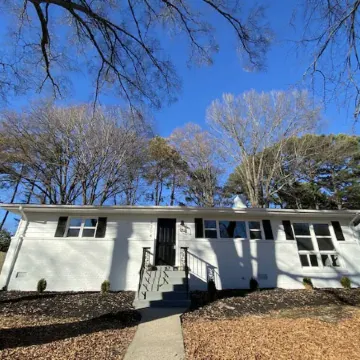 Beautiful Three Bedroom one story house on quiet street