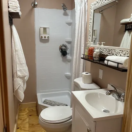 Charming Tiny House / Placitas Casita with great location, views, and Privacy