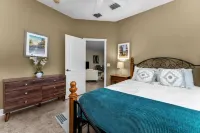 Art Sanctuary,  Pool & Ping Pong , Fire-pit patio