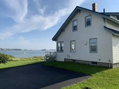EAGLE'S REST