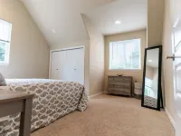 Cozy 2 Bedroom 1 Bath Apartment ボセルのホテル