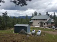 The Hide Out On Pratt Mountain "off the grid" adventure since 1845 - 샬레 호텔