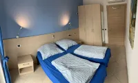 Pool apartment in quiet and central area - balcony