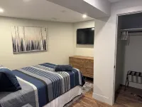 GRAND TRAVERSE GETAWAY Downtown luxury condo 3 blocks from the beach, sleeps 16.