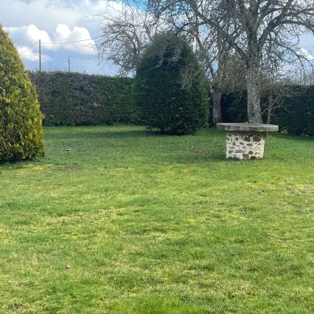 Rental Cottage St Merd La Breuille - Country House.