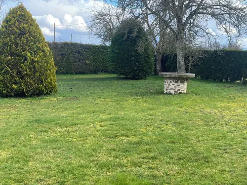 Rental Cottage St Merd La Breuille - Country House.