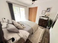 Cozy Blue Cabin at Higgins Lake Hotels in Markey Township