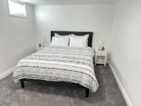 5 Star Home Close to Mt America Center & Temple, Perfect Location, Sleeps 10