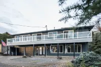 Beverly Heights Retreat
