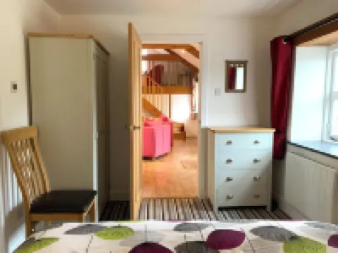 Stylish Rural Retreat with King-Size Comfort, Close to Bude's Stunning Coastline