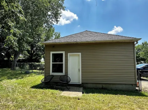 Quaint & quiet boho bungalow 2min from TU/Expo Center & 10min from DT/BOK/Cains