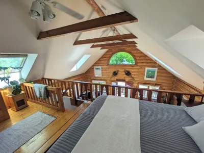 Authentic Log Home in Warren. Ski town. Mountain biking. Short walk to lake. Hotels in der Nähe von Ole's Cross Country Center