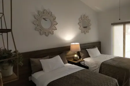 Luxury Golf Course Condo Отели рядом с достопримечательностью «Палм-Дезерт Палмс»