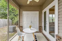 Lovely Town-home in Pensacola - Hotels in Ensley