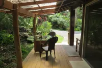 Craftsman Cottage on 6 forested acres