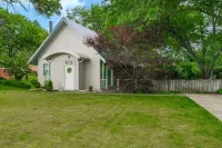 Unique; Modern; Spiral Staircase; Loft; Near IU; Whirlpool Tub; Natural Light Hotels near Indiana University Jacobs School of Music Opera and Ballet Theater
