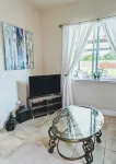 Private Apartment Style Suite. Close to National Parks.