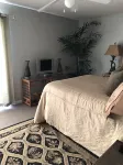 Lake Hamilton LAKEFRONT Condo
