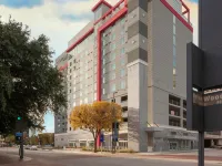 達拉斯市中心-重逢區萬怡酒店 鄰近約翰F肯尼迪紀念廣場的酒店