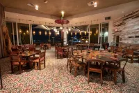 Hotel Maya