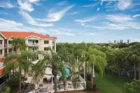 DoubleTree Suites by Hilton Naples - Beach