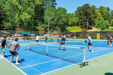 Newly Renovated 3 BR House-PERFECT Location, Walk to The Square!