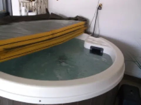 lake front 2 br condo close to bsu