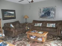 Moose Traks Come stay in Downtown Red Lodge,  2 blocks from Broadway Street