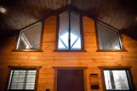 Couples Getaway-Romantic Bathtub/Outdoor Fire Pit - 4-Star