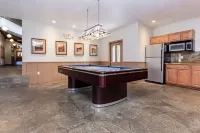 Remodeled Nov ‘22 Cozy Mammoth Condo - Walking Distance to Canyon Lodge