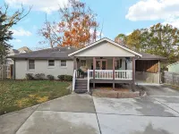 Beautiful 3 bedroom ranch home in awesome Smyrna with WiFi.  Enjoy your stay.