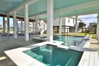 No Regrets ~ Luxury at the Beach ~ pool & spa ~ 6 bedrooms & 5 full bathrooms ~