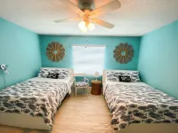 DIRECT OCEANFRONT & PRIVATE BEACH ACCESS on Satellite Beach, FL