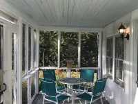 Relax at this beautiful Historic Intracoastal Waterlily Cottage + Game Room Hotels in Currituck County