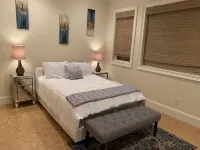 LUXURY VILLA IN A LUXURIOUS NEIGHBORHOOD IN CARY/RALEIGH Hotel in zona Wake Christian Academy