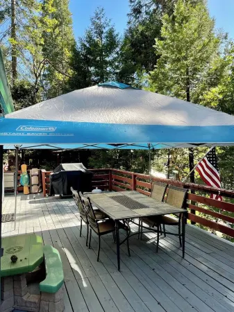 Rustic Sierra Cabin with Hiking Trail and Kids Room - Perfect Family Getaway!